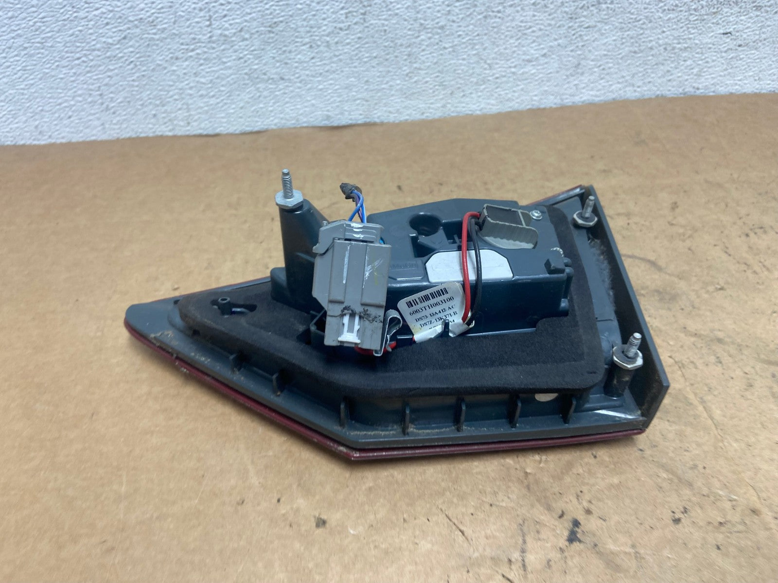 2013 to 2016 Ford Fusion Left Driver Side Tail Light Inner AD5260 LK4