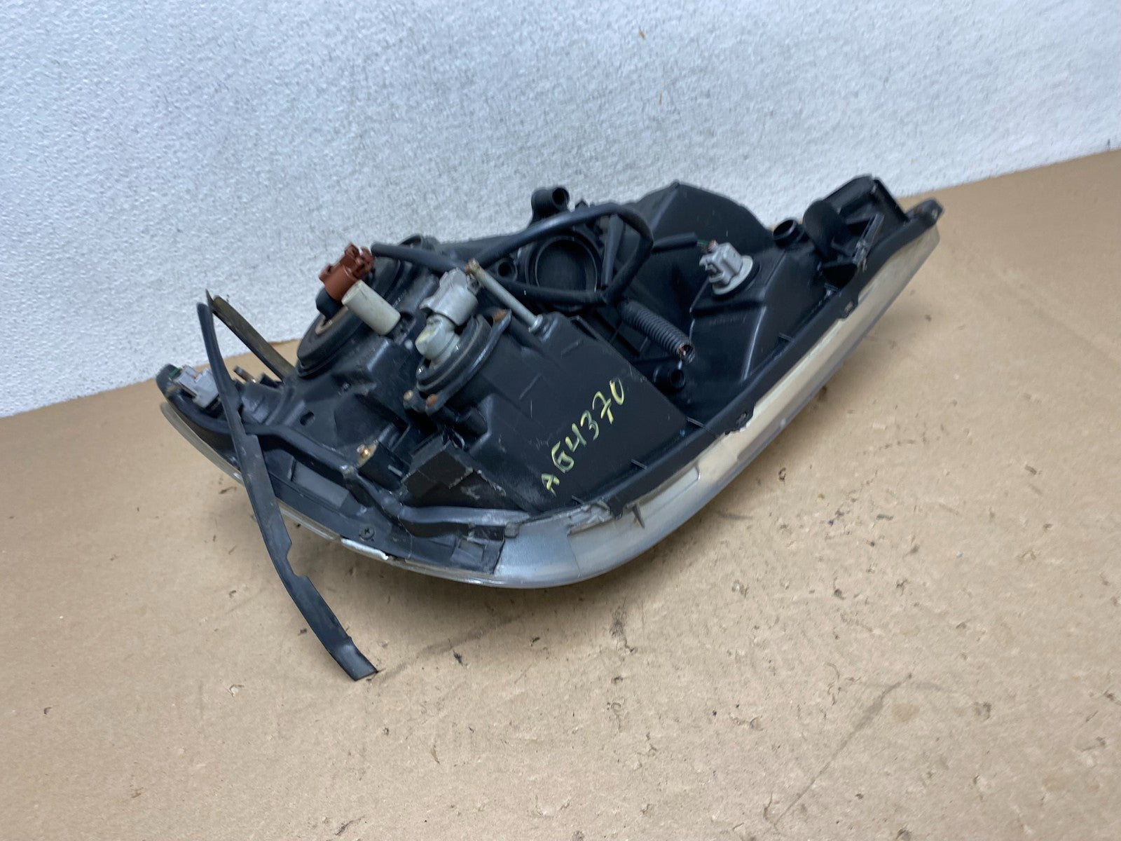 1999 to 2003 Lexus RX300 Left Driver LH Headlight Halogen AG4370 DW9