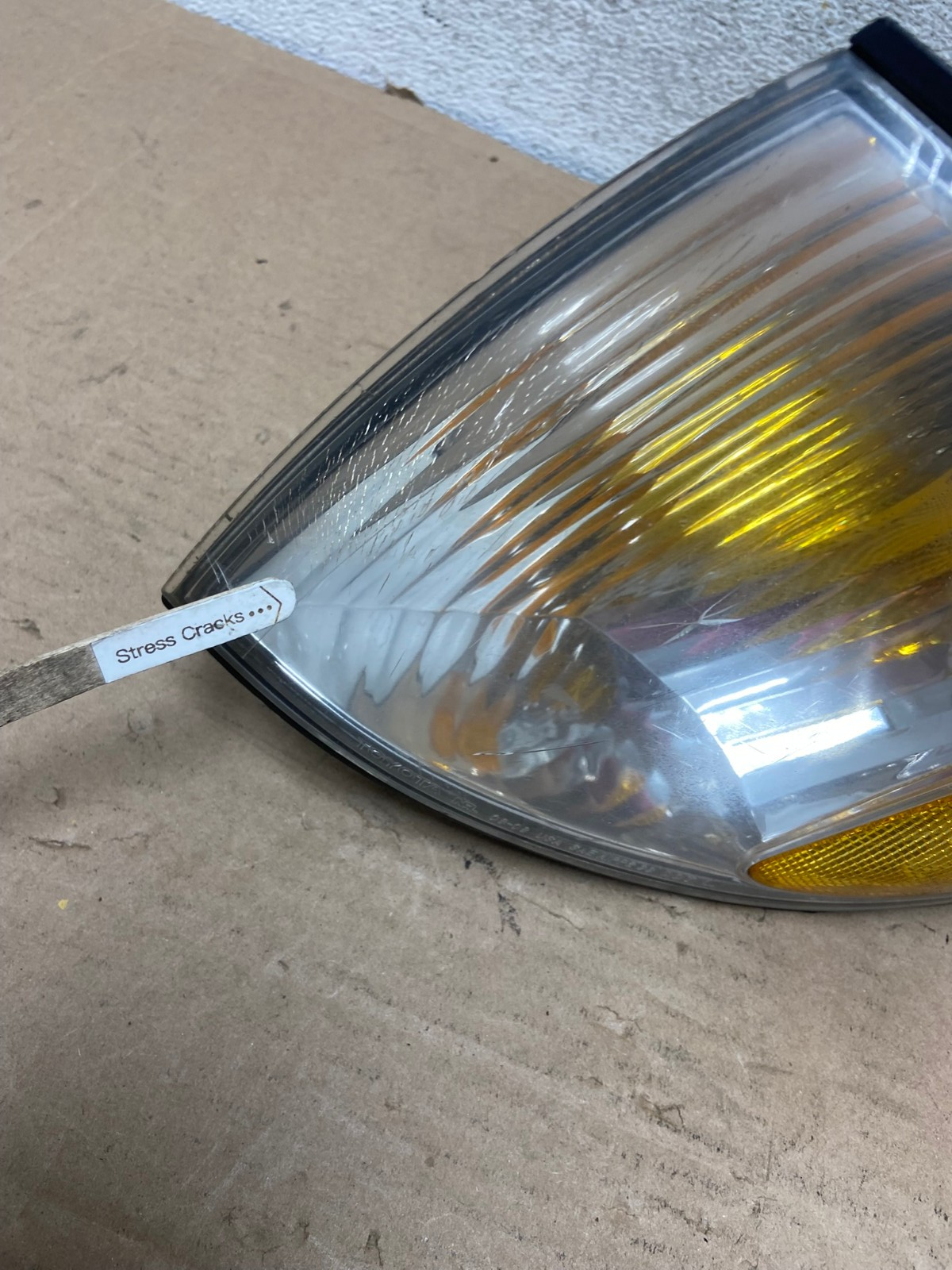 2001 to 2003 Toyota Sienna Turn Signal Left Driver LH Lamp AH9453 LK4