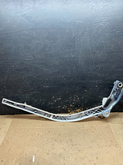 2020 to 2023 Ford Explorer Right RH Upper Tic Bar Oem w5995 DG7