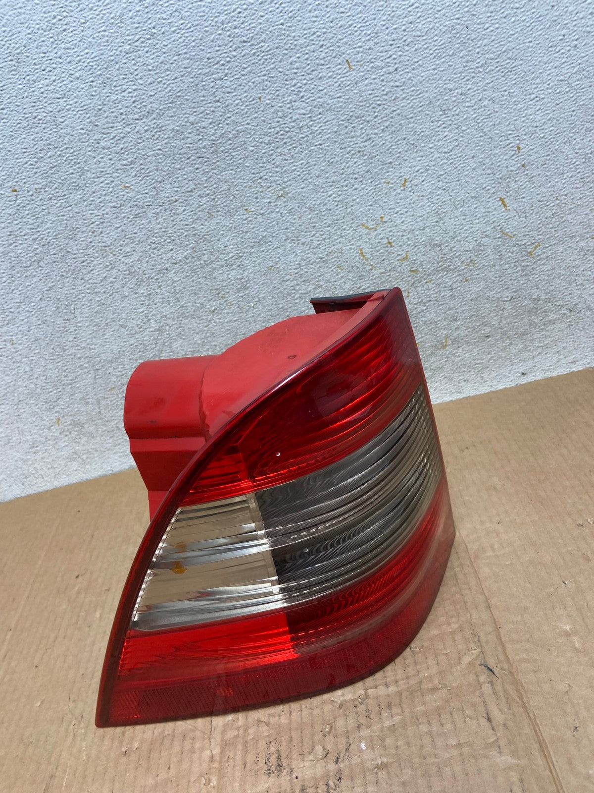 2002-2005 Mercedes ML350 ML-Class Left Driver Lh Side Tail Light AI5874 LK2