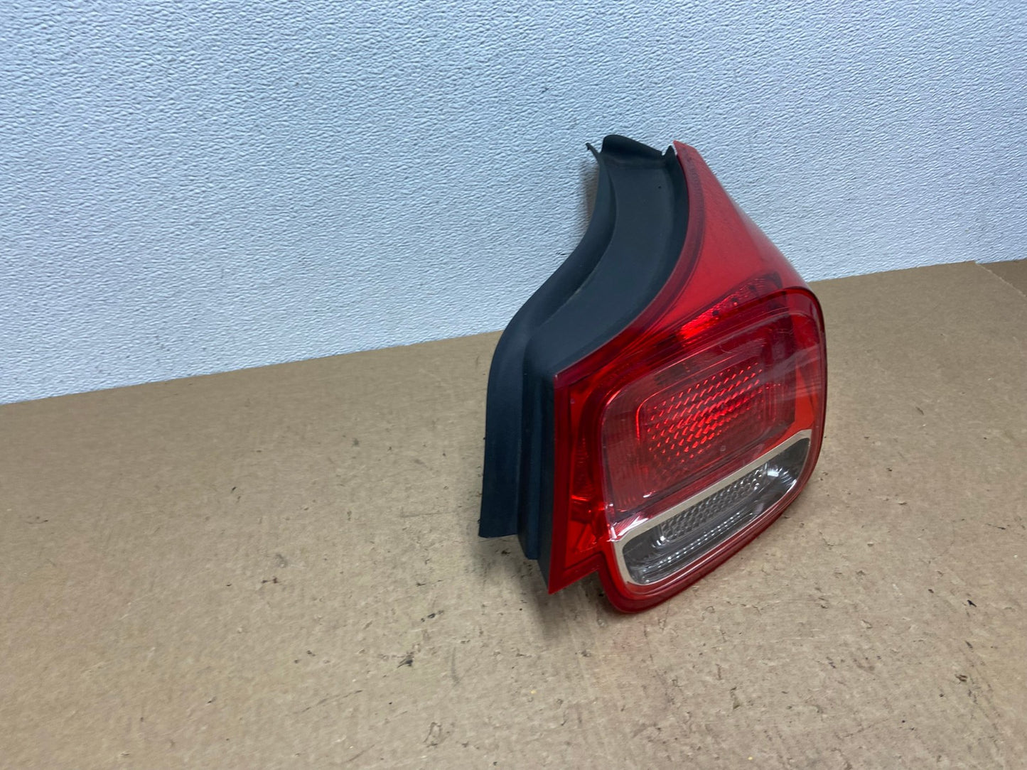 No Led Trim 2013-2015 Chevrolet Malibu Right Passenger Side Tail Light AC1487 LK2