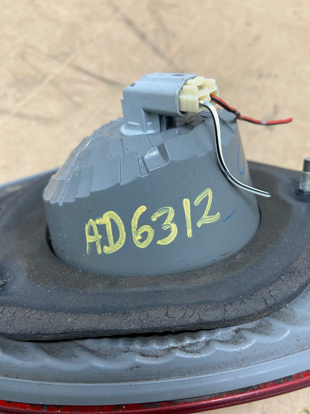 2003 - 2008 Toyota Corolla Inner Left Driver Lh Side Tail Light AD6312 LK6