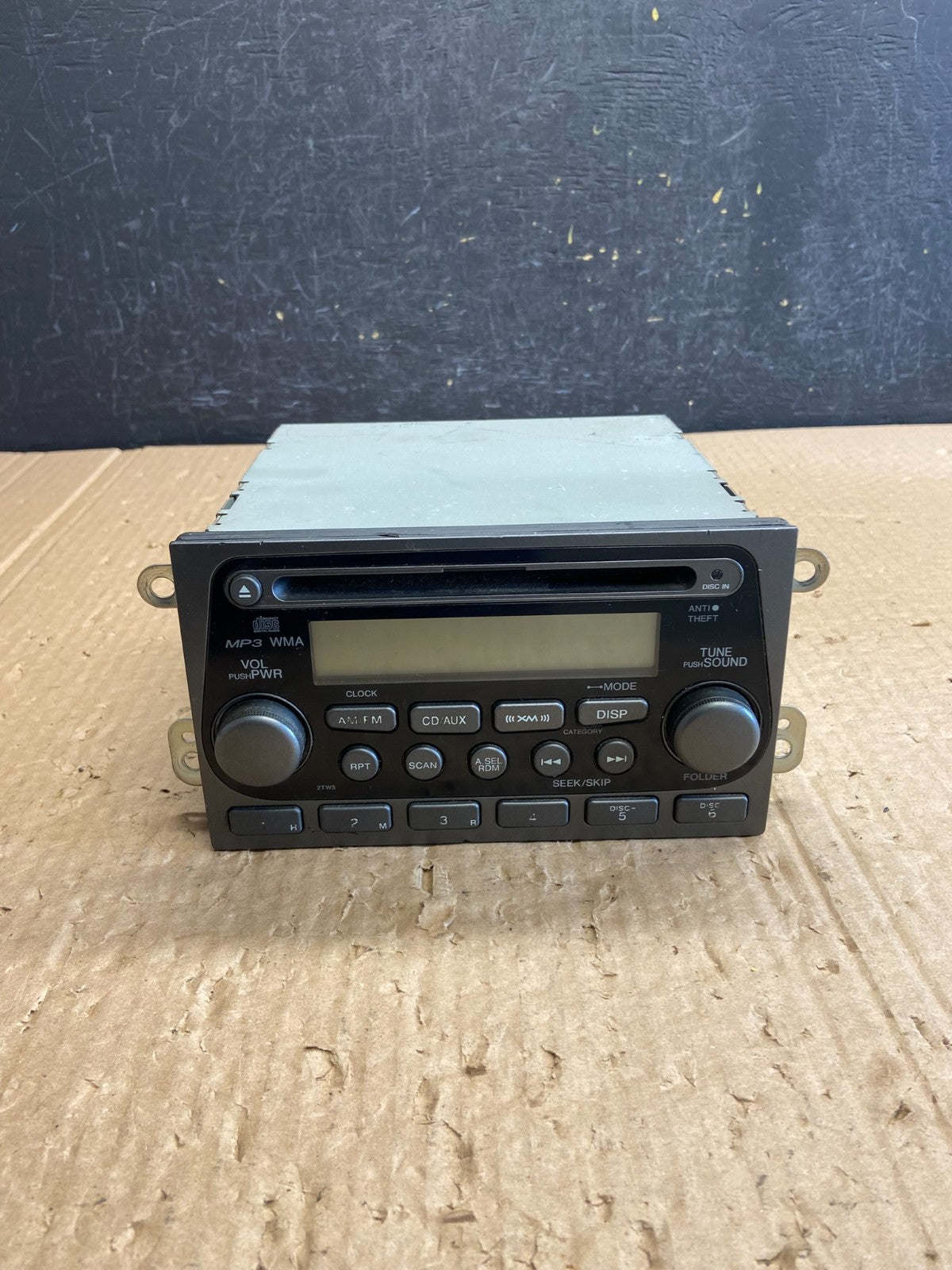 2003-2006 Honda Element Radio AM FM Stereo Cd Player AAF6400 DG0