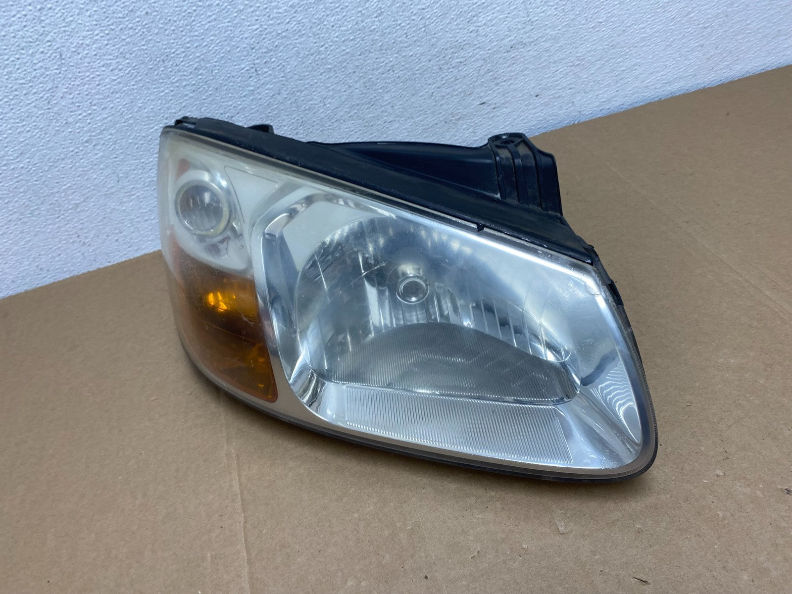 2007 2008 2009 Kia Spectra Right Passenger RH Side Halogen Headlight AC5569 DW1