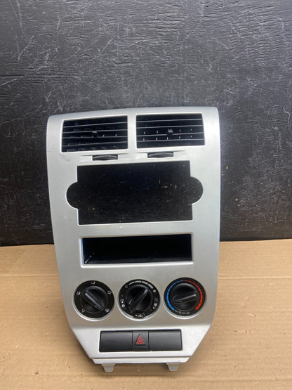 2007 to 2009 Dodge Caliber Dash Radio Center Bezel Climate Dash AG5159 DG0