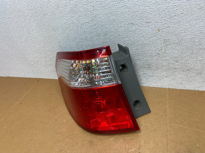 2005 2006 2007 Honda Odyssey Left Driver LH Side Tail Light AD8974 DW1