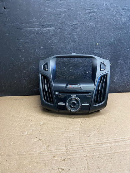2012 to 2014 Ford Focus Radio Control Panel Trim w/ Bezel AF2023 DW0