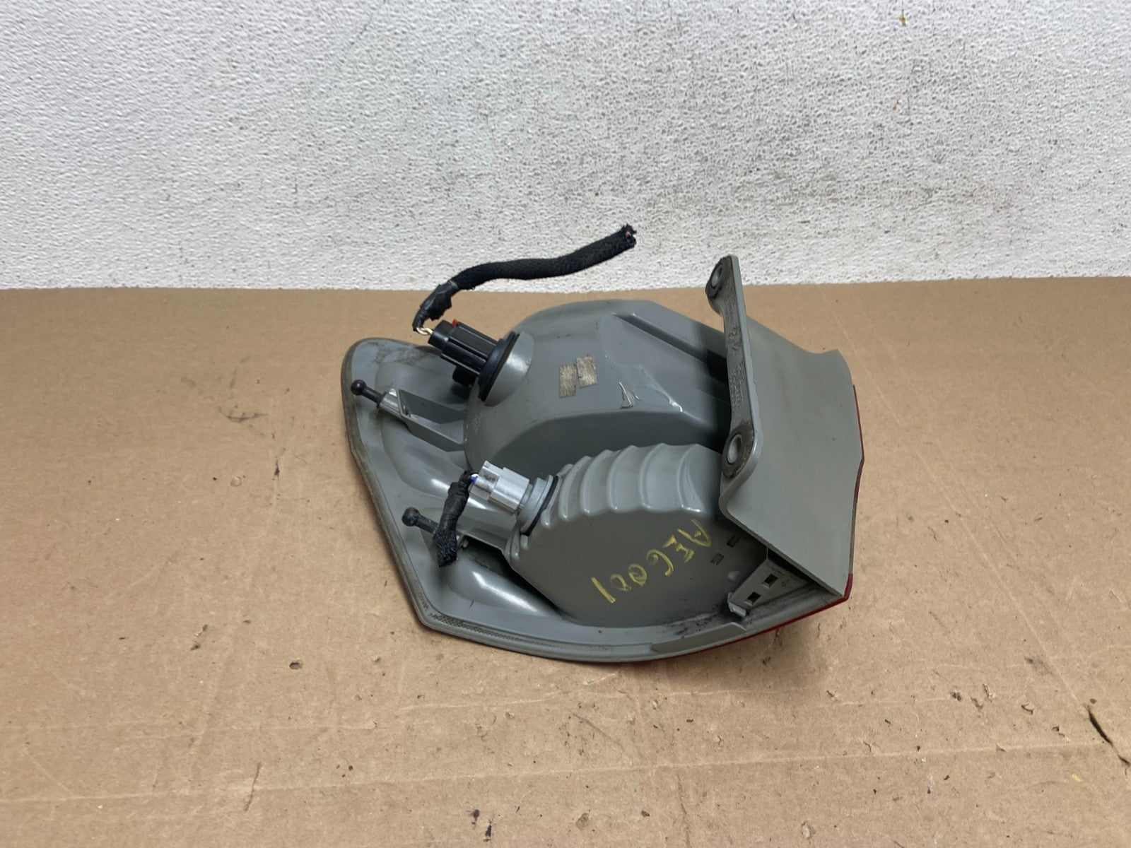 2011-2013 Jeep Grand Cherokee Right Passenger Side Rh Tail Light AE6001 DW6