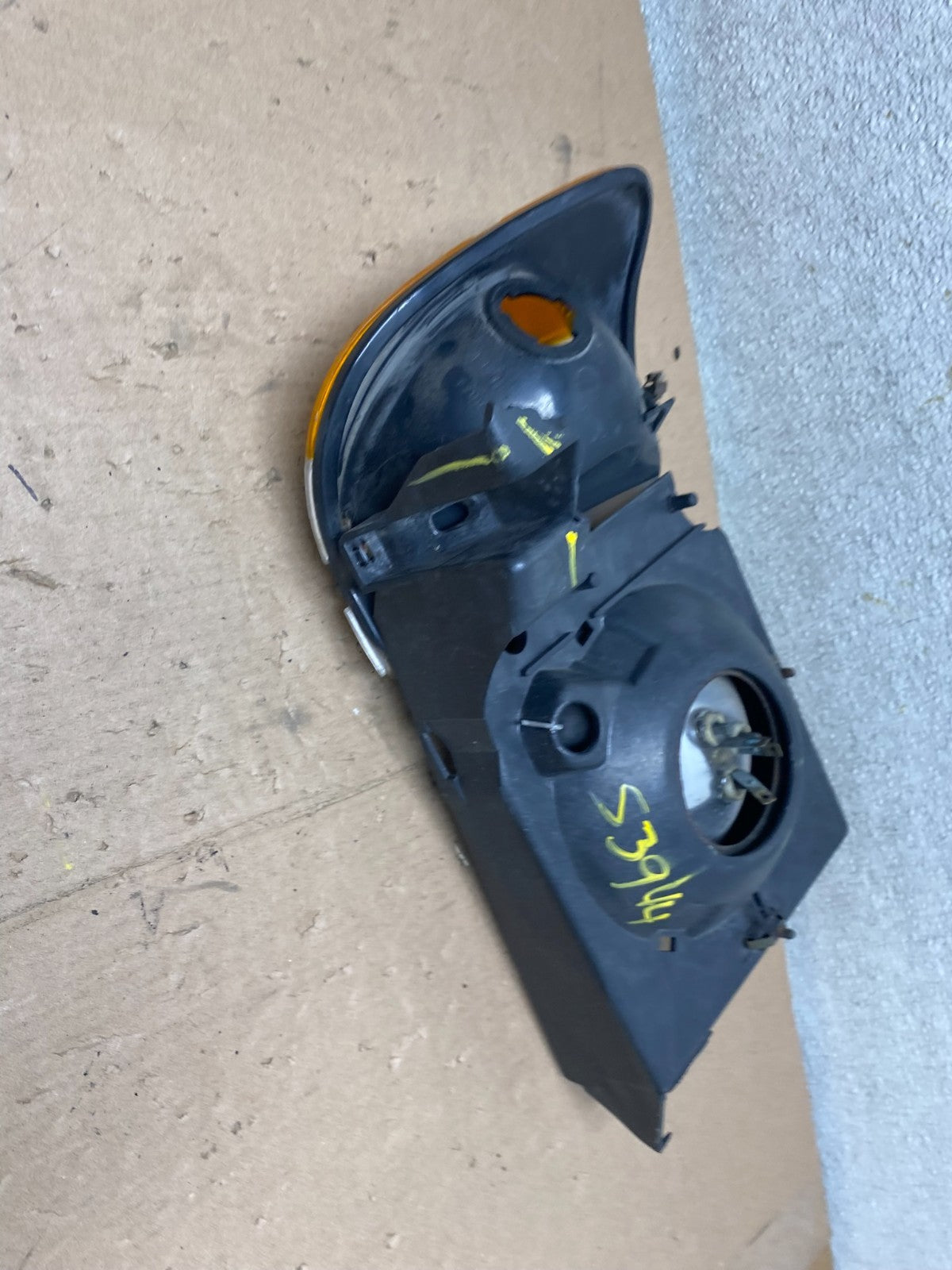 1993- to 1996 Ford E150 Van Driver Left Side Headlight Sealed Beam S3944 PS9