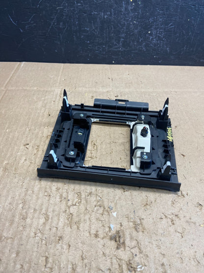 2007 - 2009 Mazda CX-9 Center Bezel Gear Shifter Unit OEM AB9806 DG4