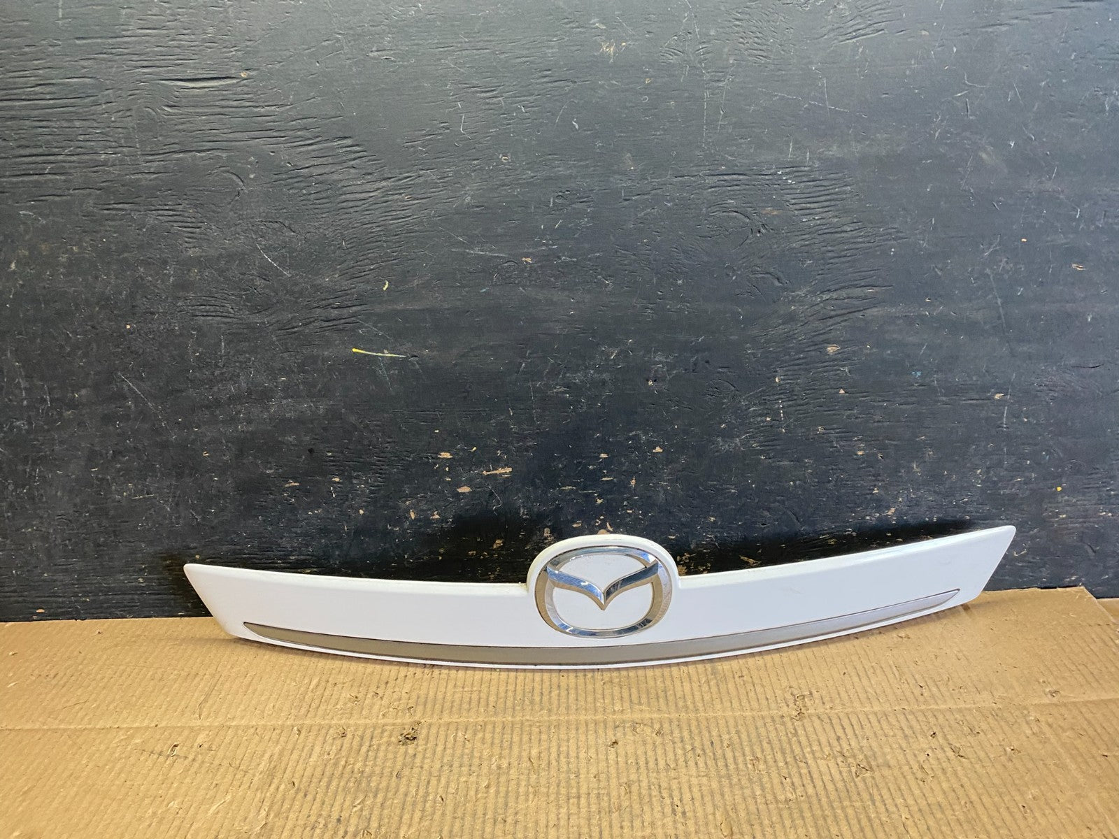 2007-2012 Mazda CX9 Trunk Lid Panel Rear View Without Camera T6815 DG0