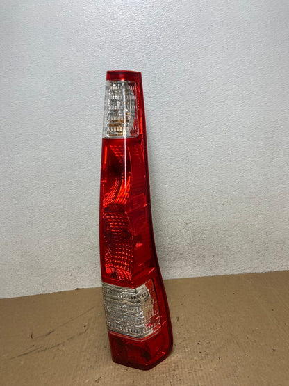 2005 to 2006 Honda Cr-v Crv Right Passenger Side Tail Light AG1053 LK0