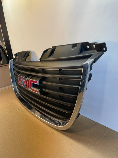 2007 to 2014 GMC Yukon Front Upper Grille Grill AF5445 DW1