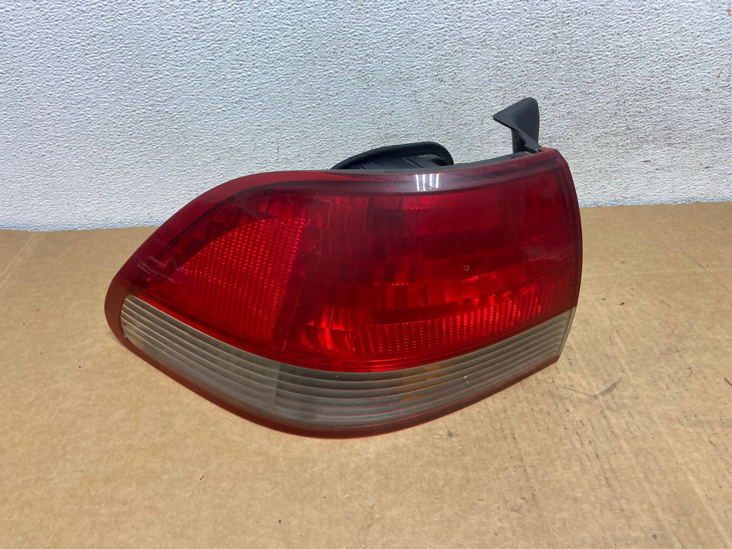 2001 to 2002 Honda Accord Sedan 4door Left Driver LH Tail Light AD5430 LK0