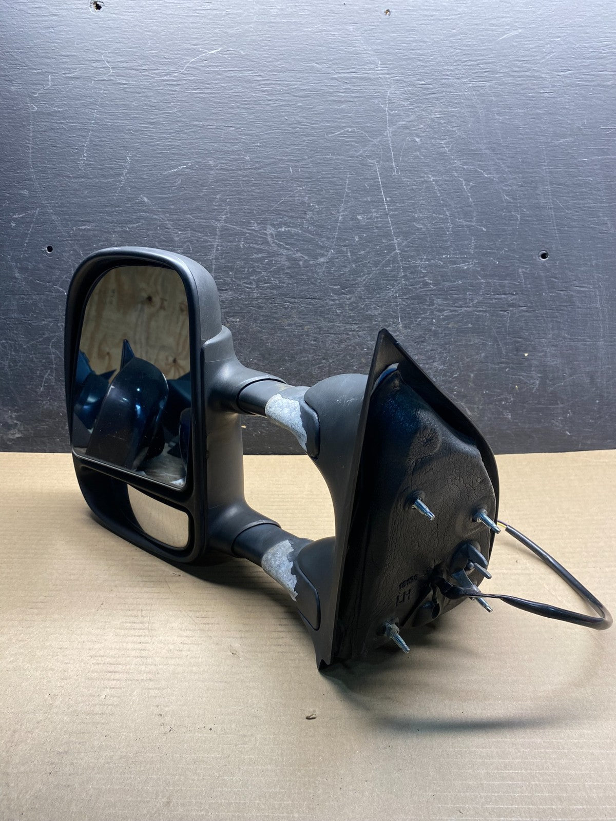 1999 to 2007 Ford F250 F350 F450 Left Driver Door View Mirror AH9653 DW11