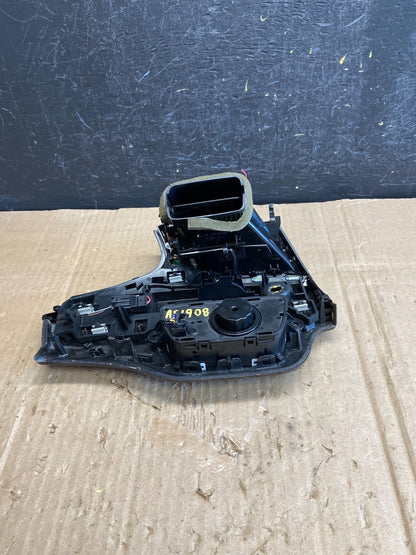 2017 - 2019 Audi Q7 Dash Left Side A/C Heater Air Vent Air Duct AE1908 DG3