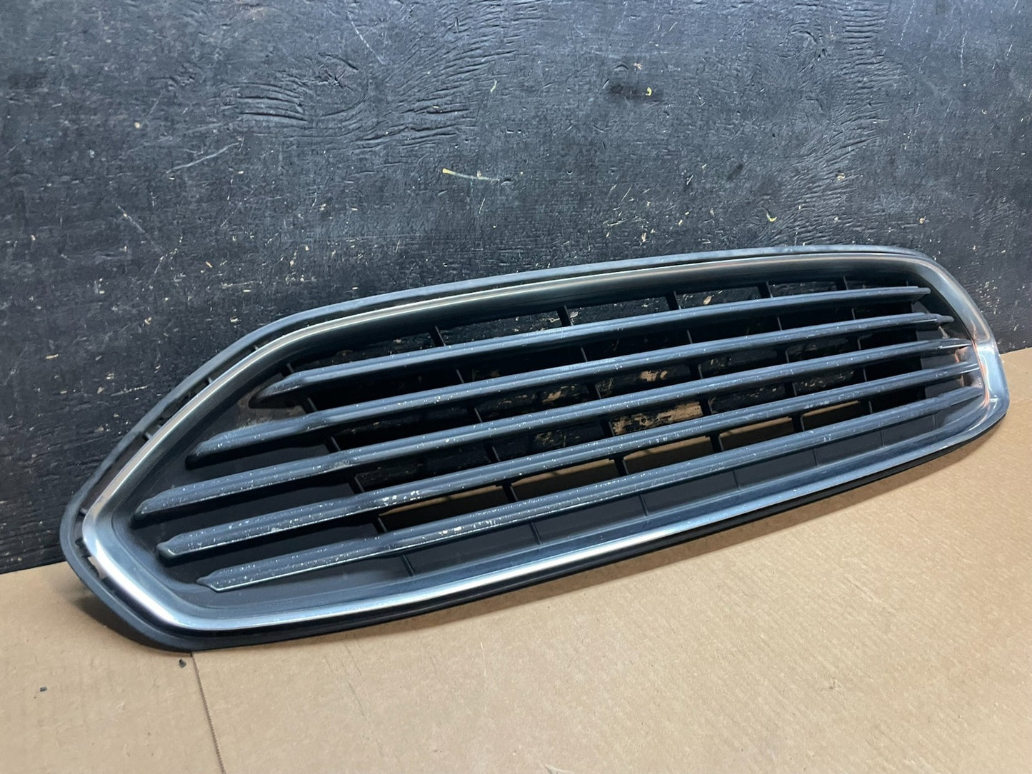2013 to 2016 Ford Fusion Front Upper Grille Chrome Grill Bumper AA9020 DG1