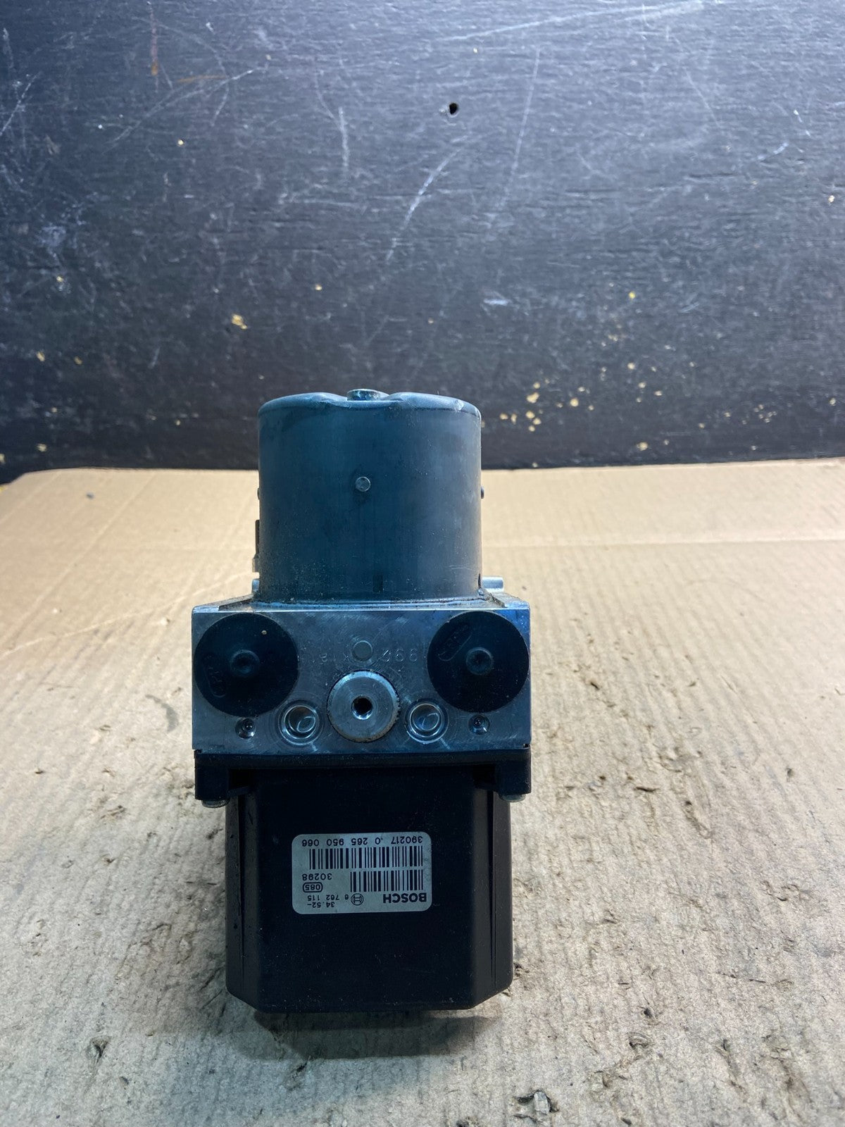 2001 2002 2003 BMW 325i 330i ABS Anti Lock Brake Pump 3451 6762113 z0781 DG4