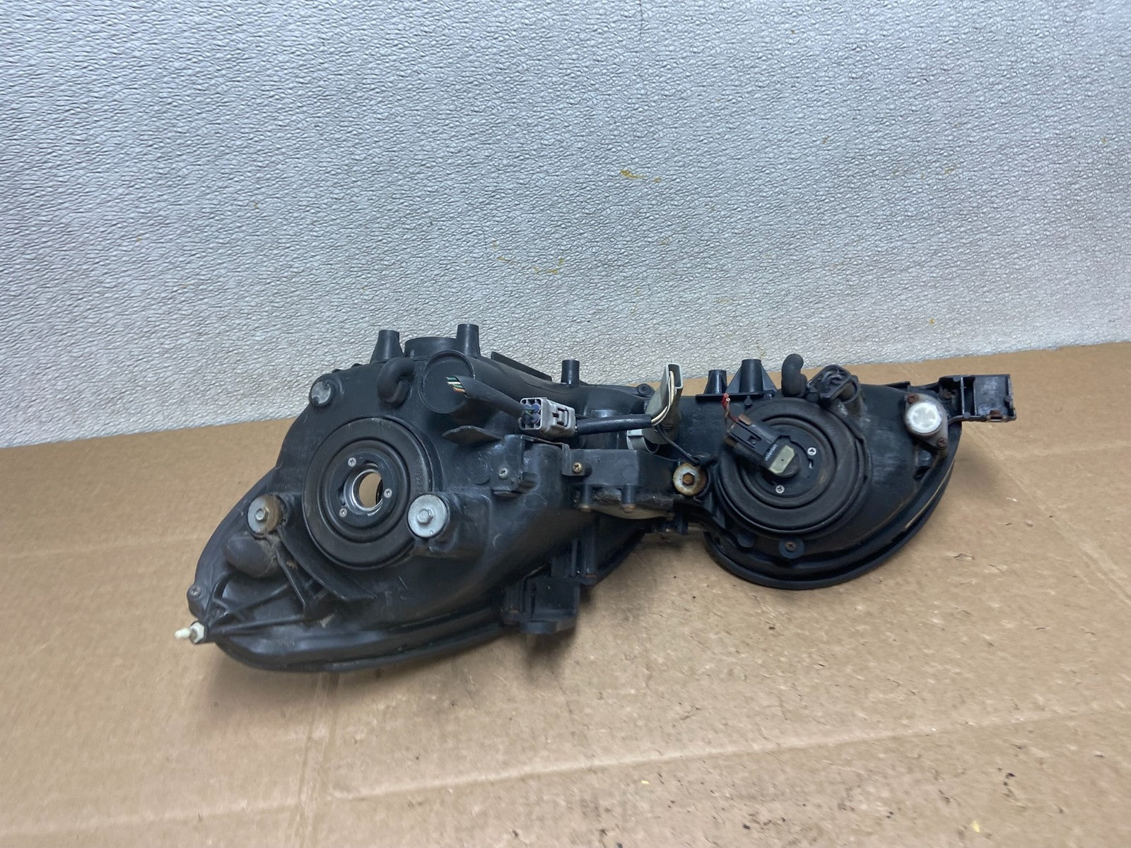 2001 to 2005 Lexus GS430 Gs300 Right Passenger Headlight Halogen Y8800 DW4