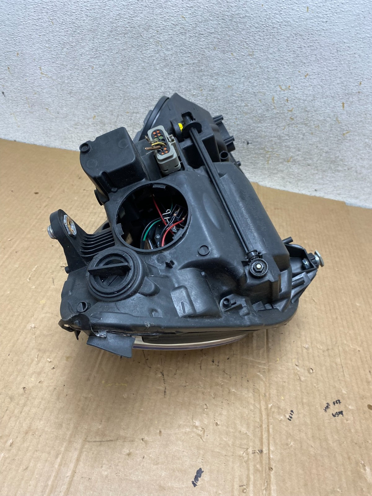2010-2013 Mercedes E Class E350 E550 Left Driver LH Halogen Headlight AI6717 DW7