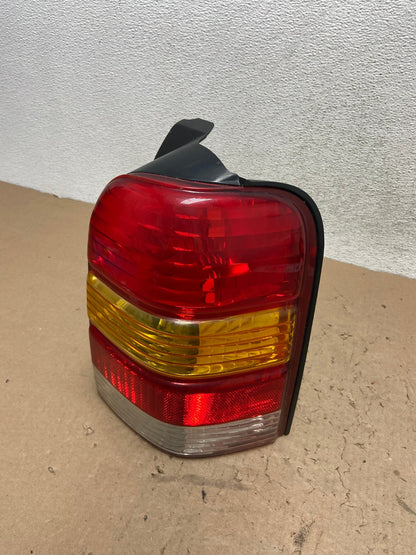 2001 to 2007 Ford Escape Right Passenger RH Side Tail Light AG4475 LK0