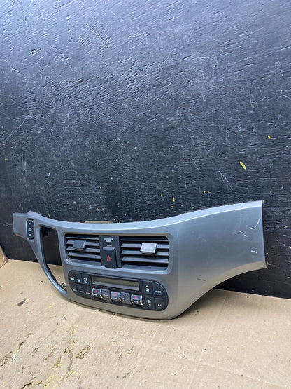 2005 to 2010 Honda Odyssey  Radio Climate Control Dash Trim Bezel U5631 DG2