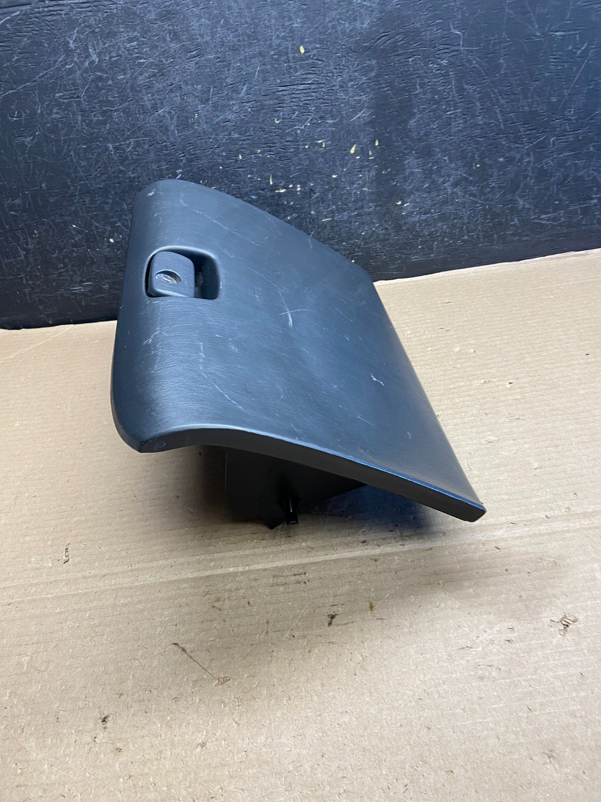 2000-2007 Toyota Tundra Front Right Passenger Storage Glove Box AH3545 DG1