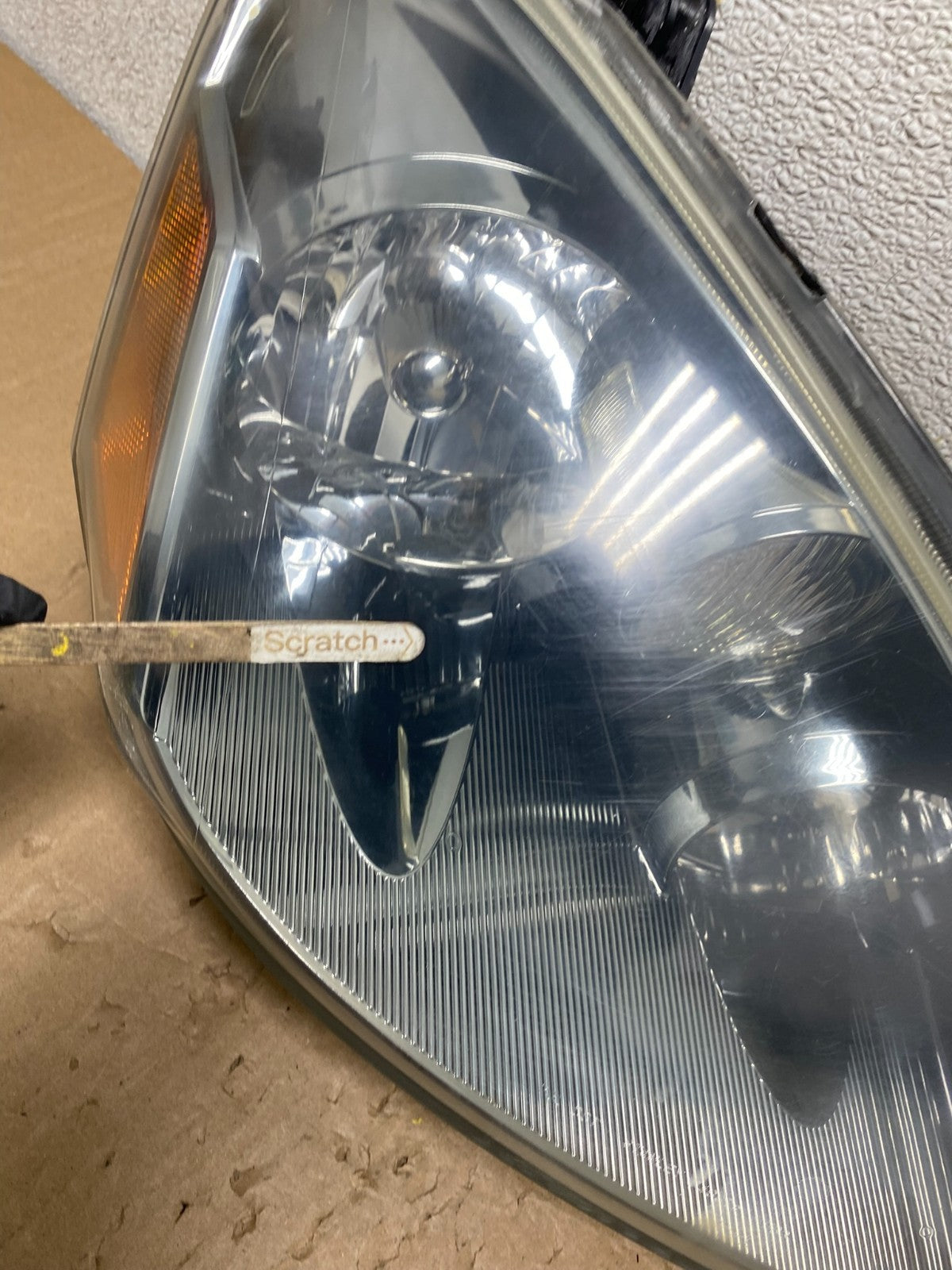 2005 to 2006 Nissan Altima Left+Right Side Set Halogen Headlights OEM U0368 DW3