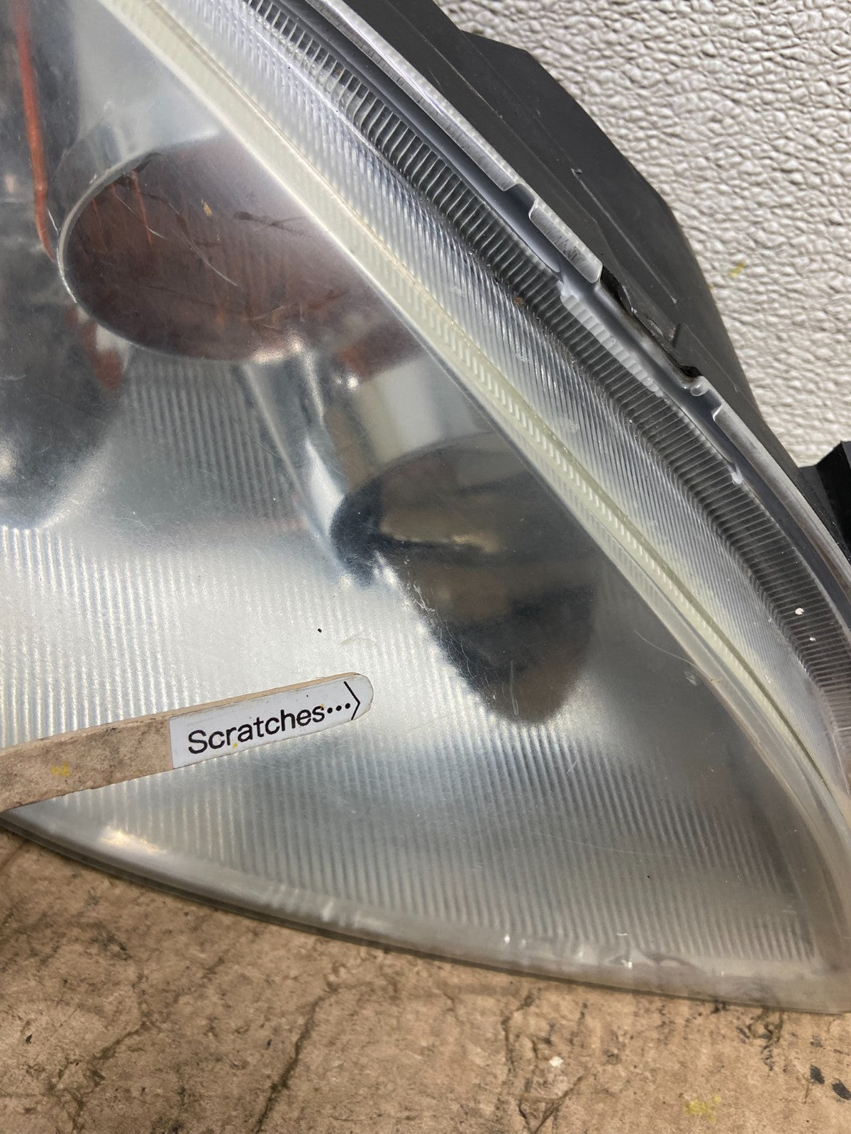 2002 to 2004 Nissan Altima Right Passenger Side Halogen Headlight OEM AA8475 DW3