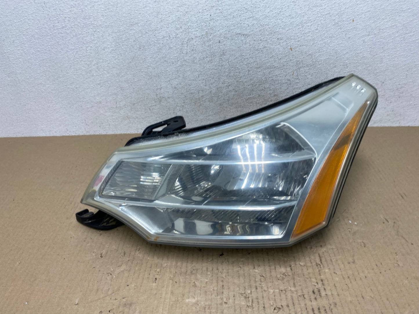 2008 2009 2010 2011 Ford Focus Left Driver Lh Headlight Halogen AE7102 LK0