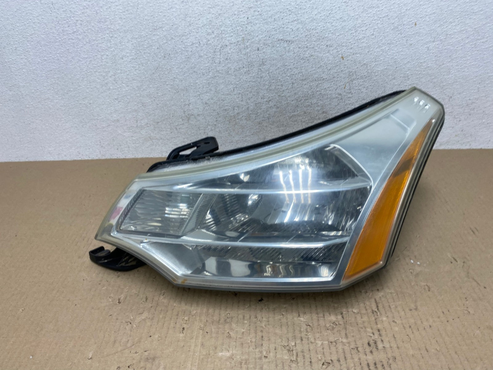 2008 2009 2010 2011 Ford Focus Left Driver Lh Headlight Halogen AE7102 LK0