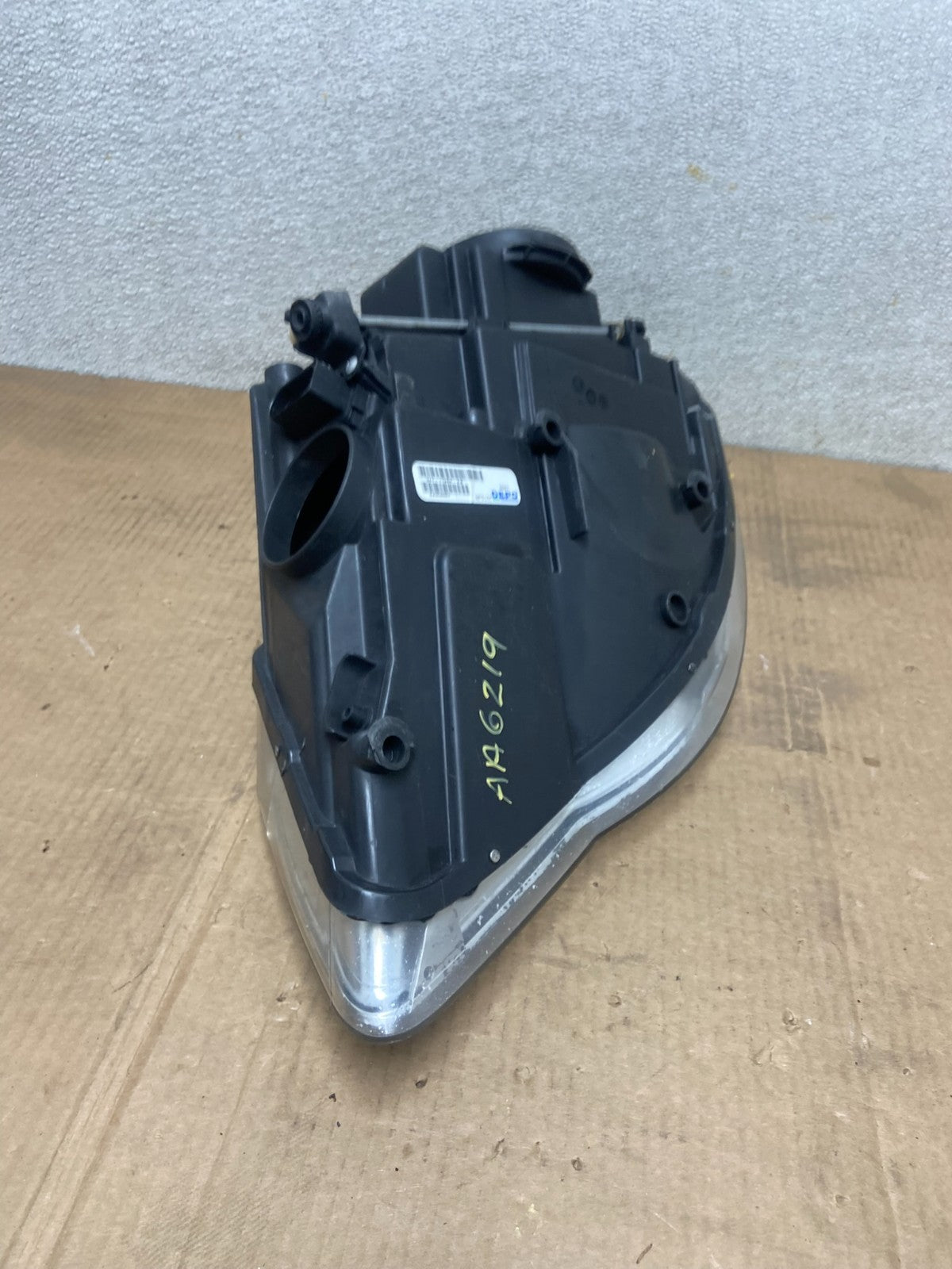2008 to 2010 Volkswagen Touareg Right Passenger Halogen Headlight Depo AA6219 DG7