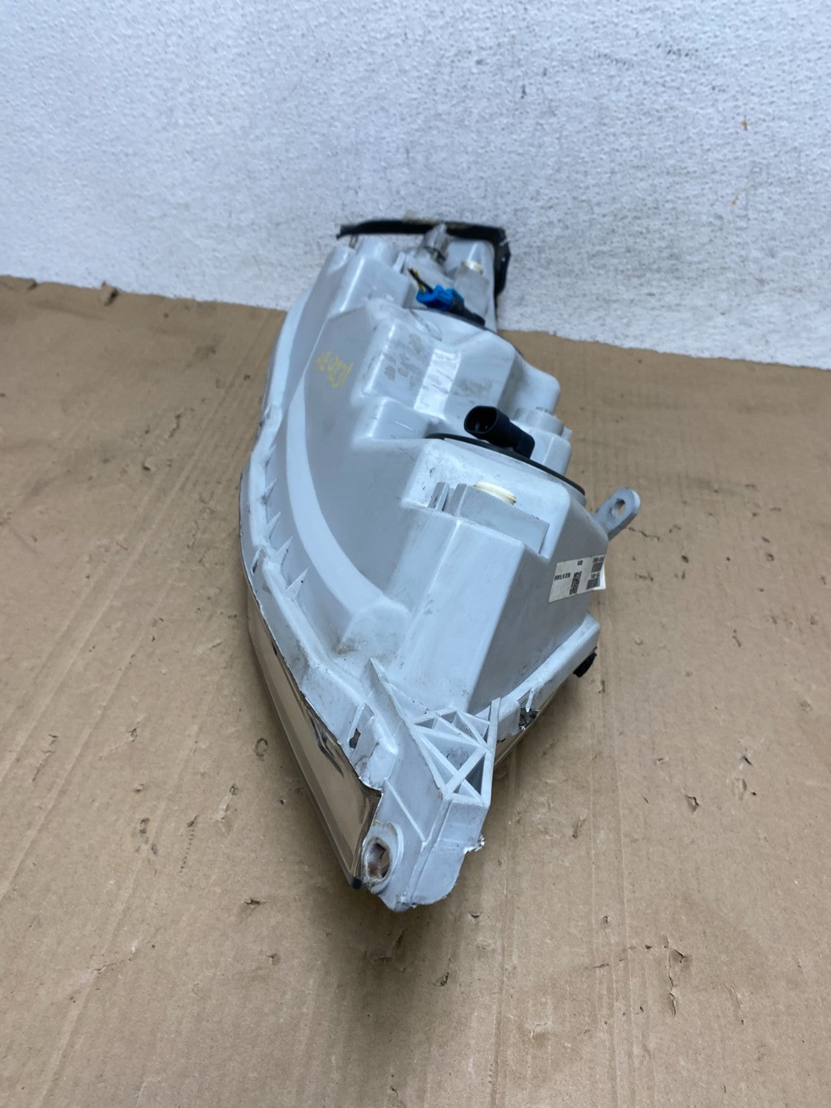 2000 to 2004 Toyota Avalon Halogen Left Driver LH Headlight AE9231 DW5