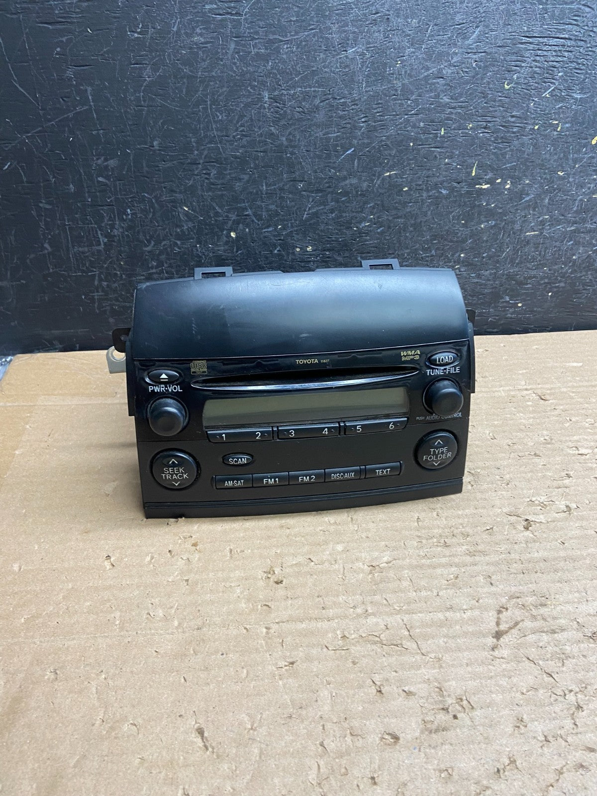 2004 to 2010 Toyota Sienna AM FM CD WMA Mp3 Radio Receiver AG8522 DG0