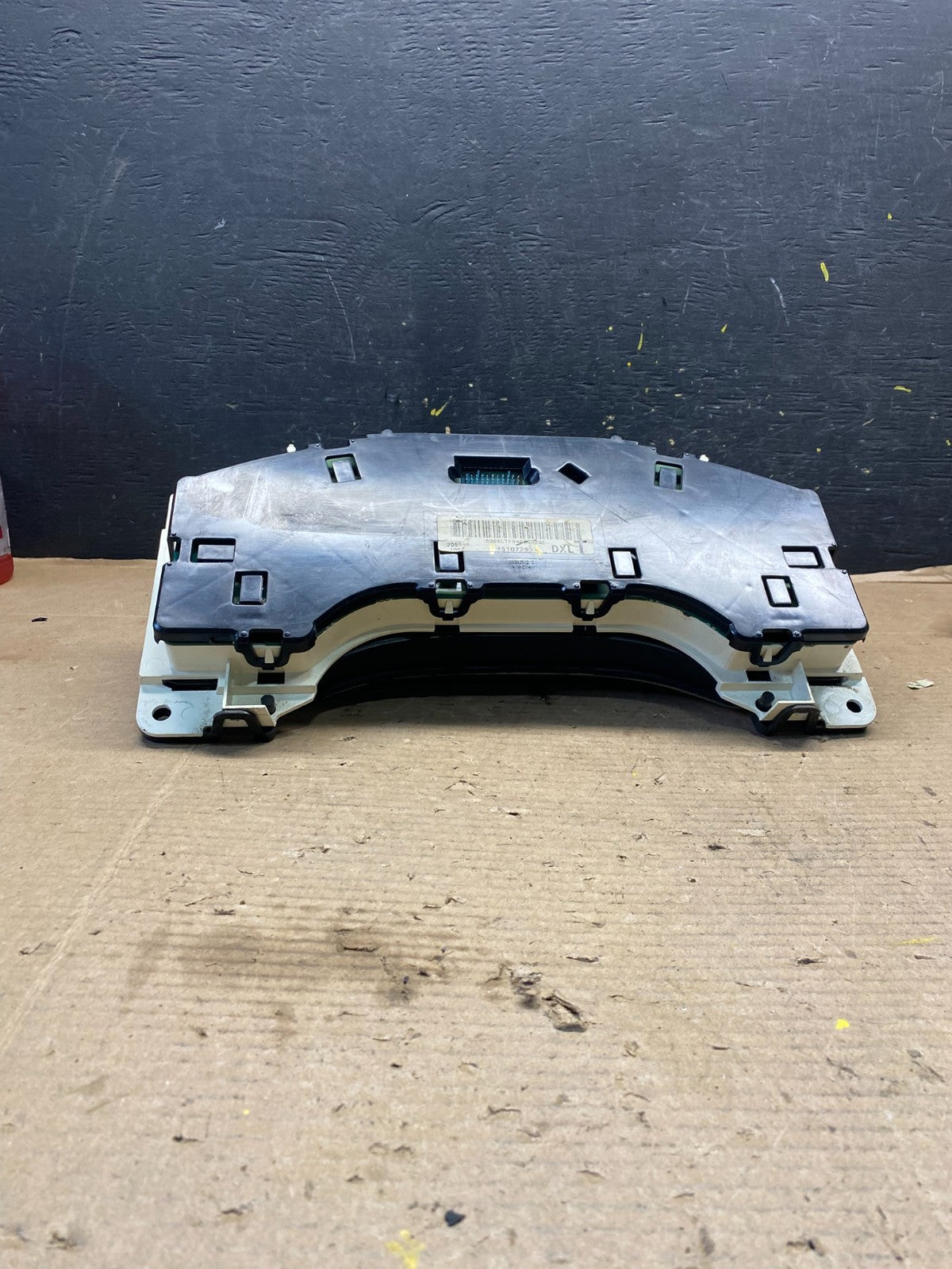 2004 to 2007 Chevrolet Express Speedometer Cluster Gauge OEM R2860 DG5
