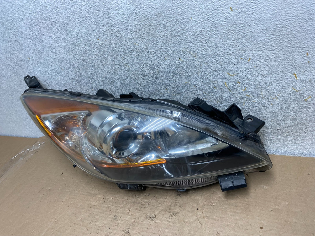 2010 - 2013 Mazda 3 Halogen Right Passenger Rh Side Headlight AI1031 DW1