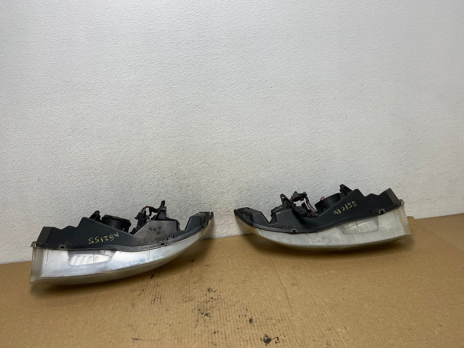 2003 to 2007 Saturn Ion Halogen Headlights Left+Right Side AG2158 LK8