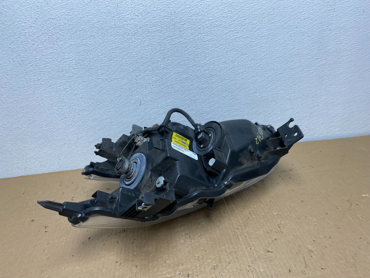 Halogen 2009-2014 Nissan Maxima Right Passenger Headlight TYC AB6702 DW5