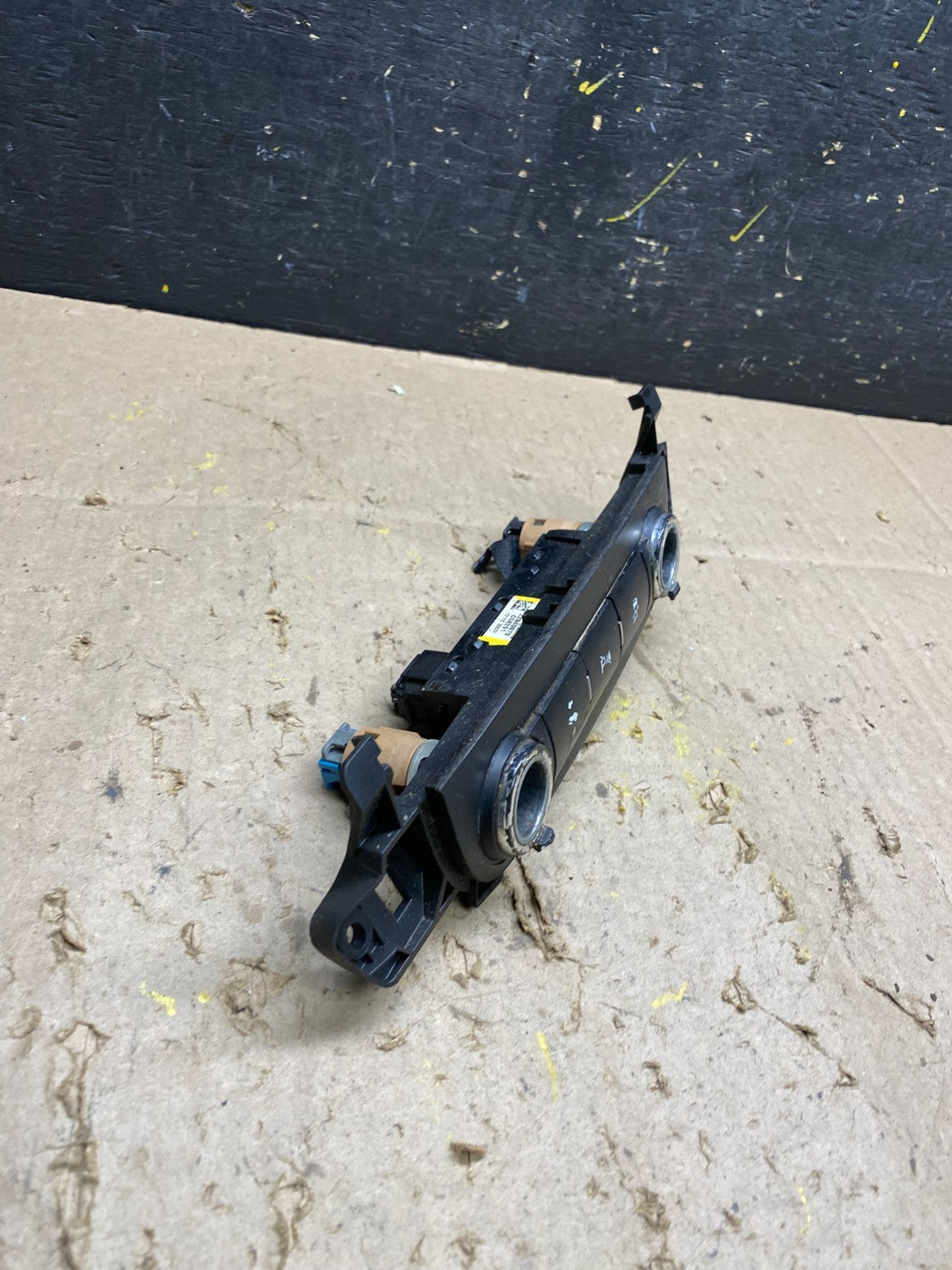 2007-2014 Chevrolet Tahoe Silverado Yukon Pedal Traction Control Switch u5213 DG1