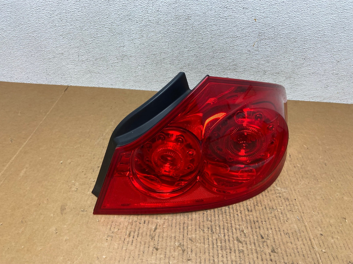 2007 to 2013 Infiniti G35 G37 Sedan Right Passenger Rh Tail Light AE1252 LK2