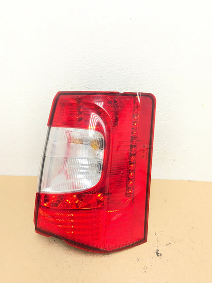 2011-2016 Chrysler Town and Country Right Passenger RH Tail Light AF4867 LK0