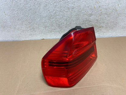 2006 2007 2008 BMW 328i 3 Series Left Driver Lh Side Tail Light AH9302 LK2