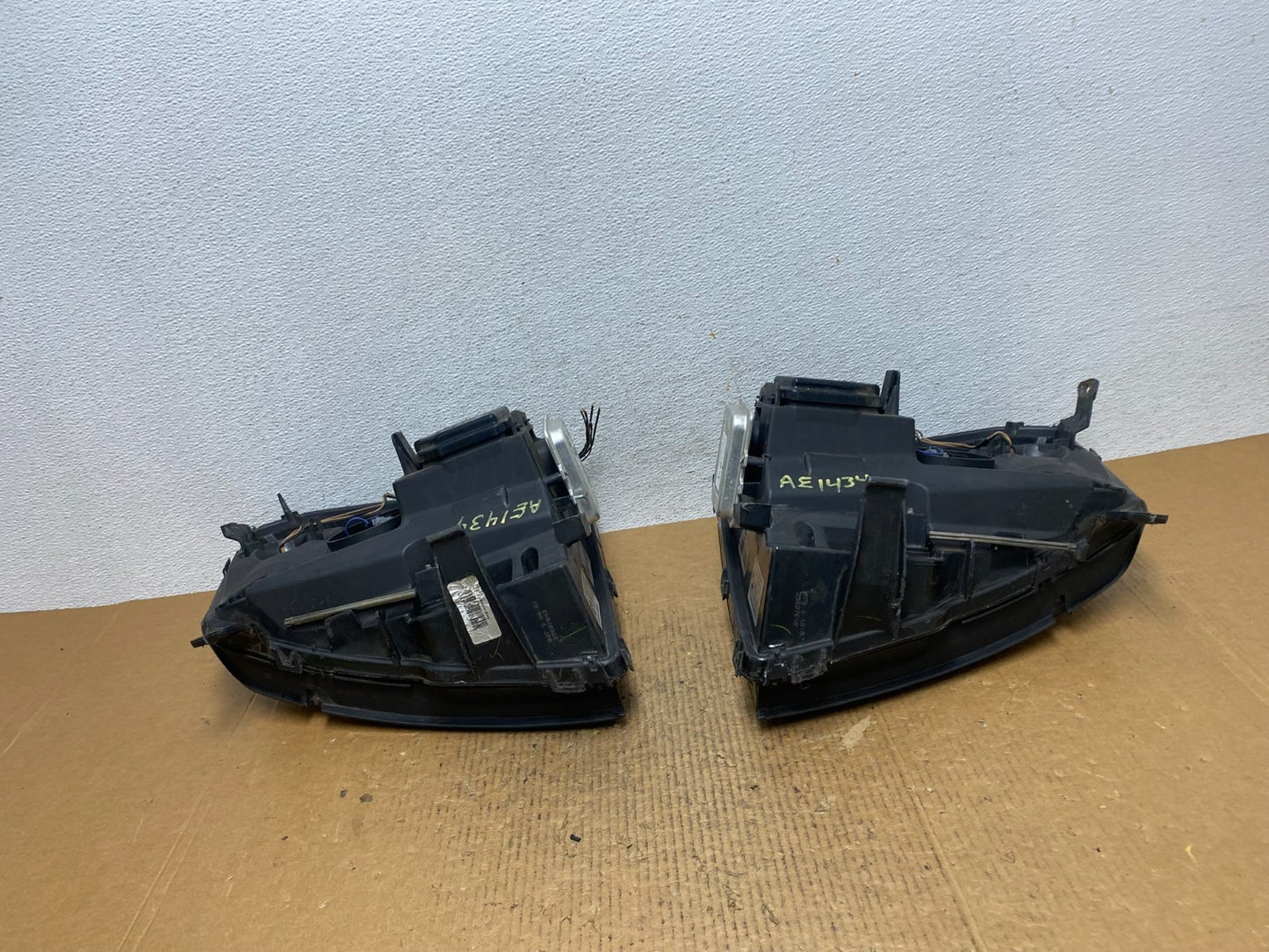 2007 - 2014 Cadillac Escalade Left+Right Side Xenon HID Headlights AE1434 DW10