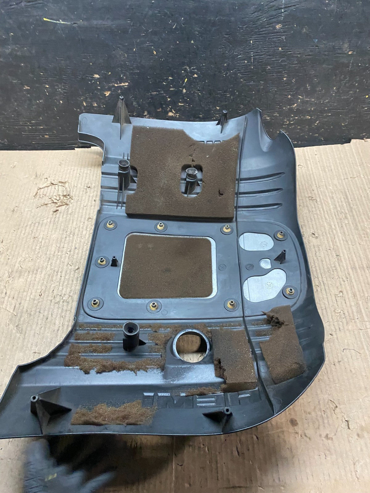 2005 to 2010 Jeep Grand Cherokee 5.7L Hemi Engine Cover Plastic Shield V4206 DG6