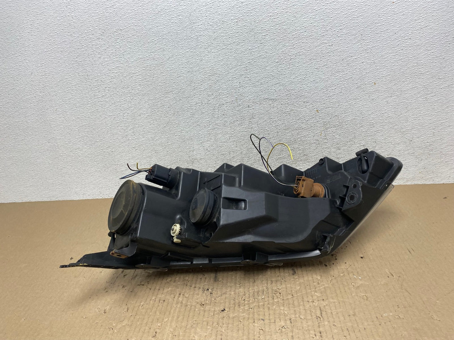 2010 2011 2012 Ford Fusion Right Passenger RH Headlight Halogen AE7129 LK7