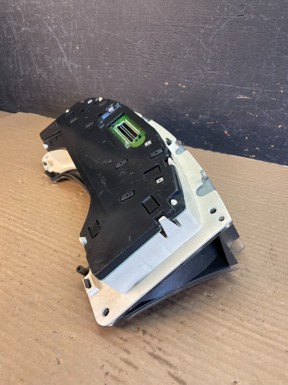 2000 to 2005 Chevrolet Astro Cluster Gauge Speedometer ECM AF3462 DW5