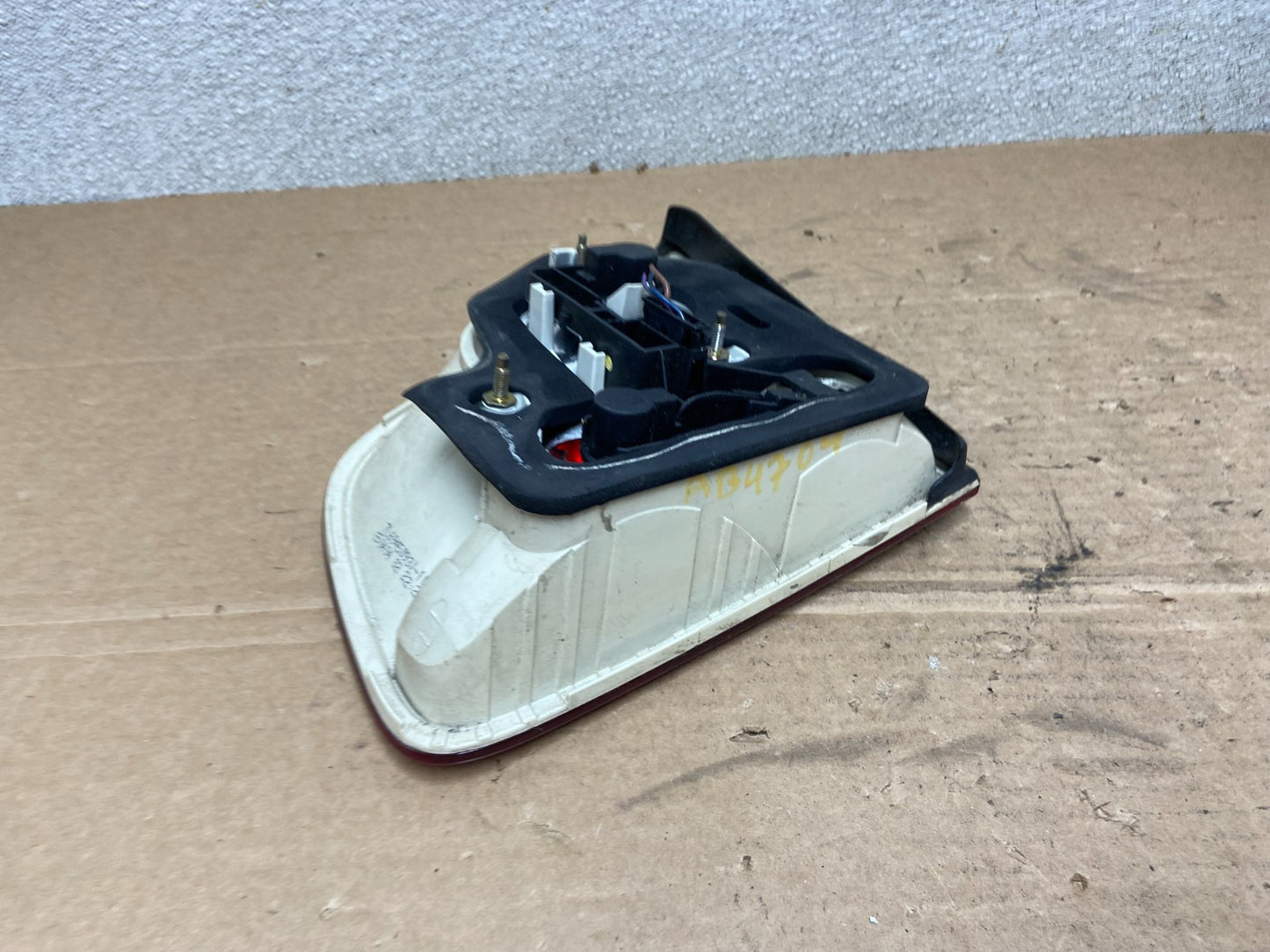 2004-2007 Volkswagen Touareg Lh Driver Left Side Inner Tail Light Oem AB4704 LK5