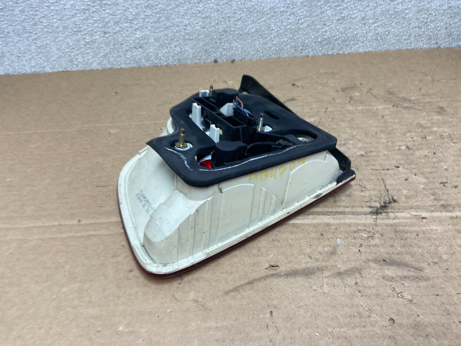 2004-2007 Volkswagen Touareg Lh Driver Left Side Inner Tail Light Oem AB4704 LK5
