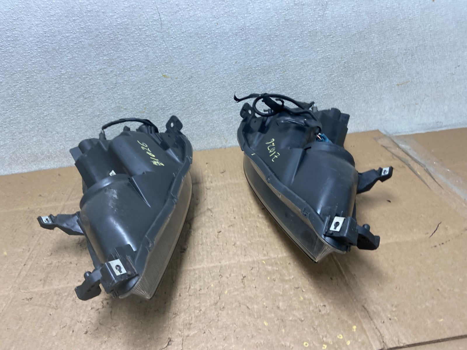 2003 - 2007 Honda Accord Left+Right Set Halogen Headlights Z1026 DW9